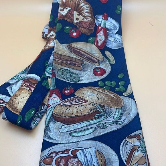 Tabasco Necktie 100% Silk Made in the USA Foodie Sandwiches and Vegetables - Picture 3 of 7